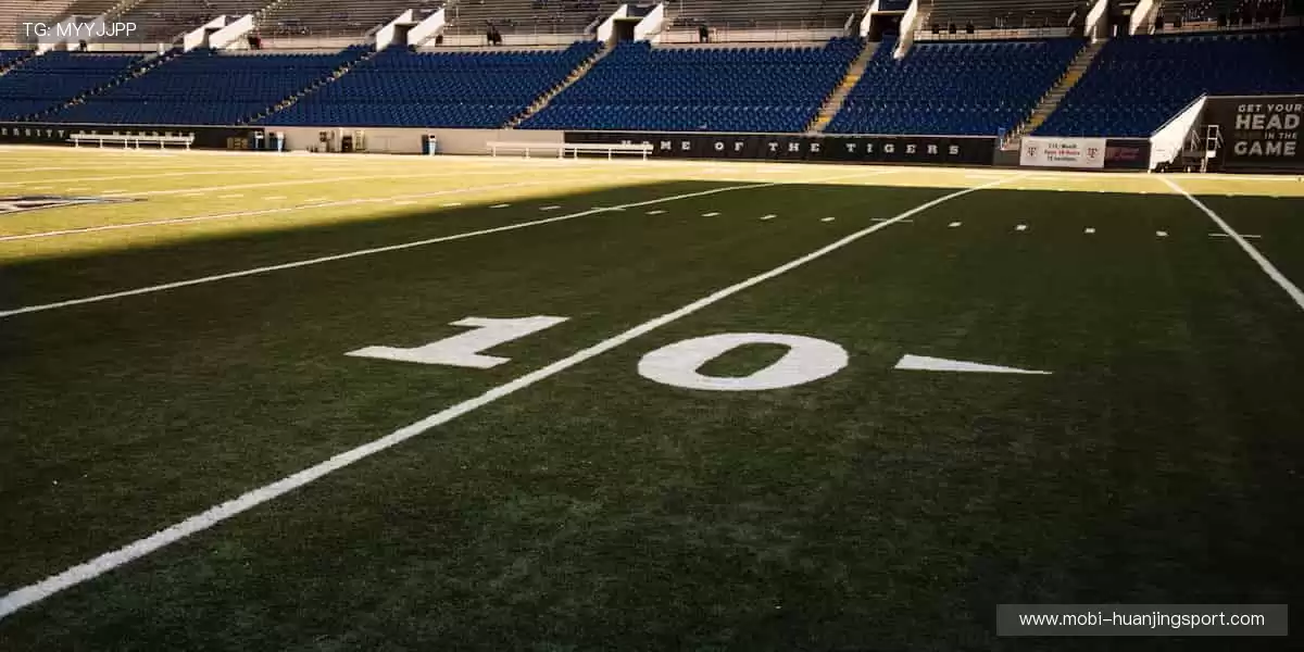 👟潮流装备，个性定制！从球鞋到球衣，打造专属你的运动风格！🎾